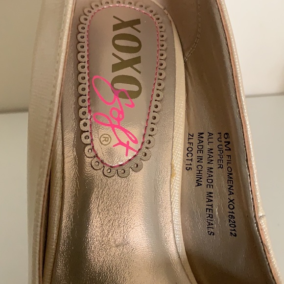 Heels - Picture 3 of 3